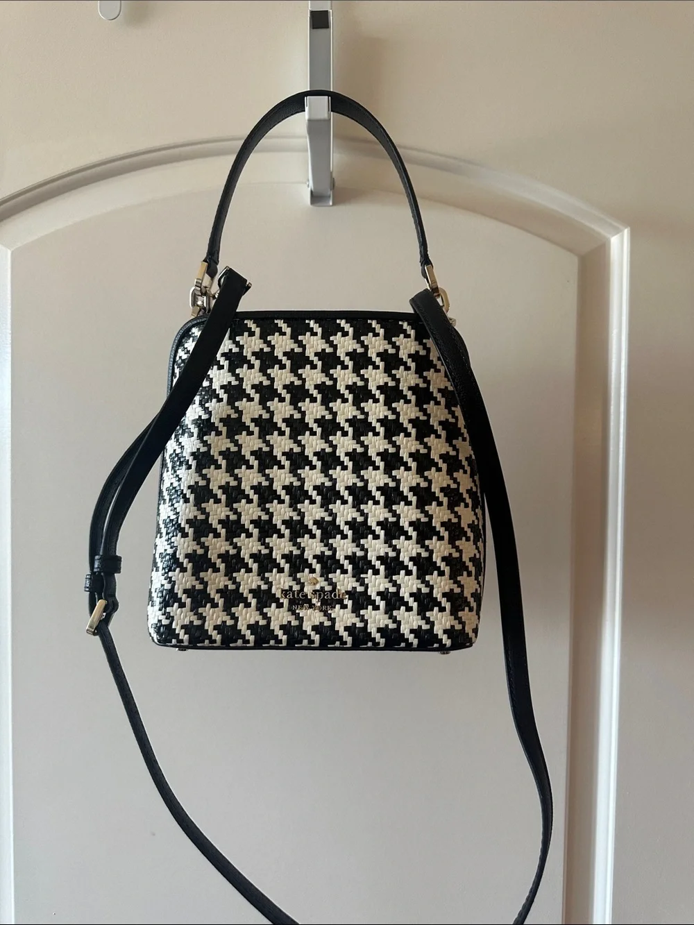 KATE SPADE Darcy Small Bucket Bag Black & White Houndstooth Top-Handle Satchel